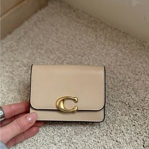 Brand New Coach Bandit Card Case in Ivory